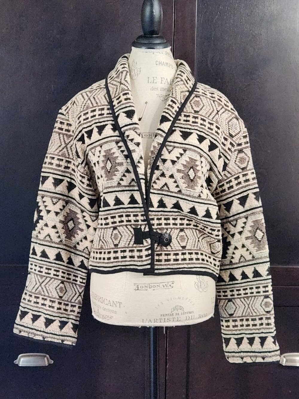 VTG 90s Flashback Southwestern Cropped Tapestry Aztec Blanket Coat Size LARGE